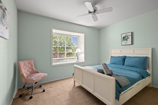 Building Photo - 1342 Skyline Dr