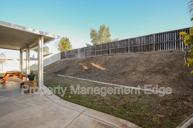 Building Photo - 26799 Country View Ct