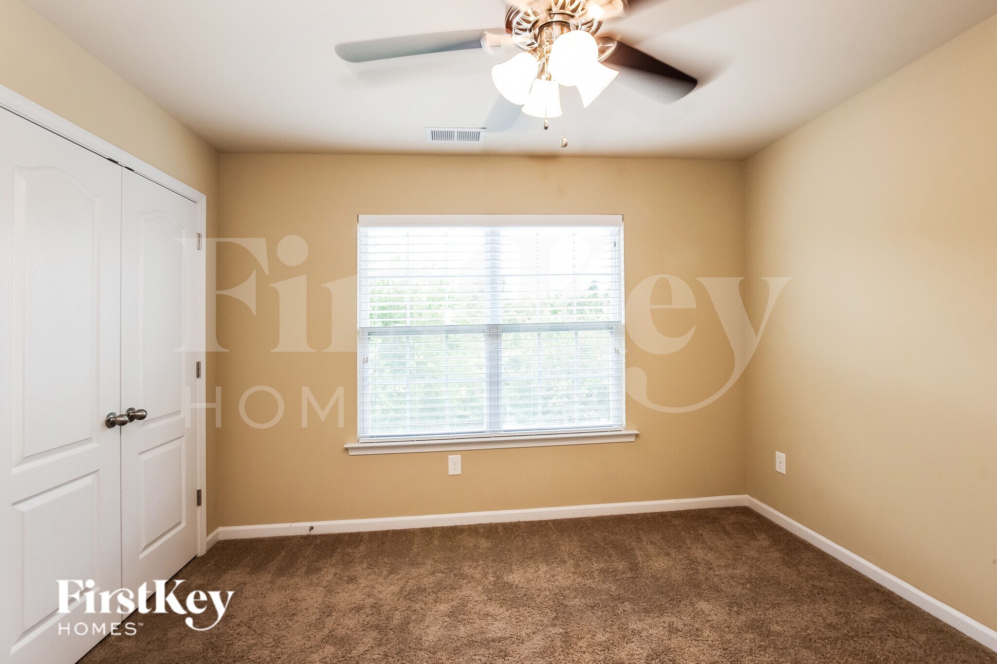 Building Photo - 9730 Loughlin Ln