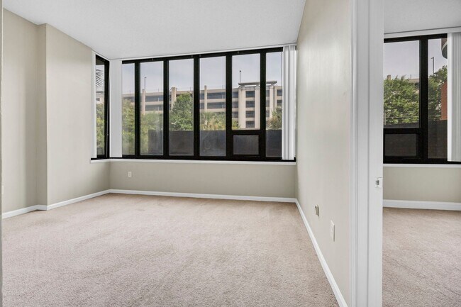 Building Photo - 1100 Wheat St