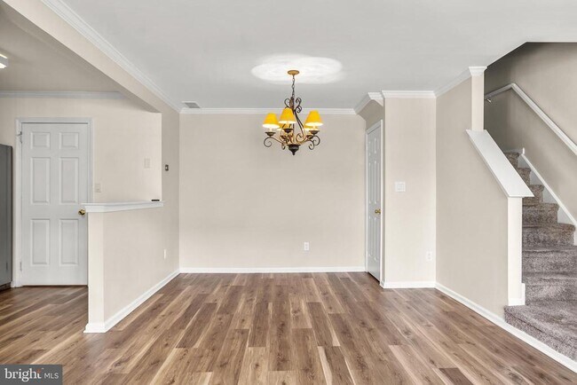 Building Photo - 2903 Saxony Dr