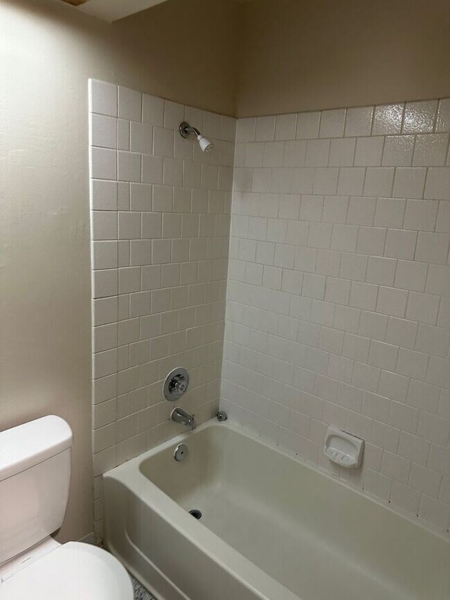 Building Photo - Weston Ranch Home 3 Bedrooms 2 Bath