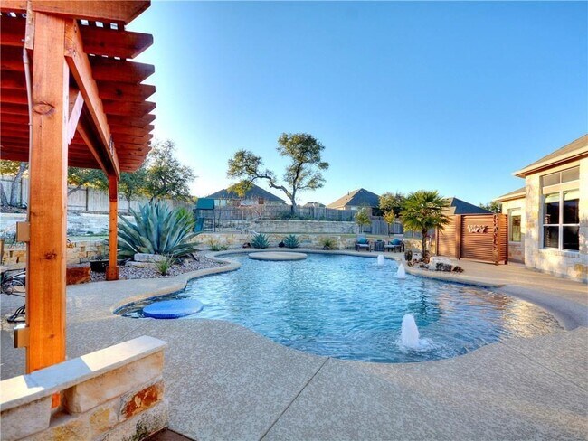 Building Photo - 208 Raindance Cove