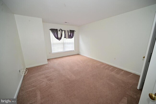 Building Photo - 9100 Goldfield Pl