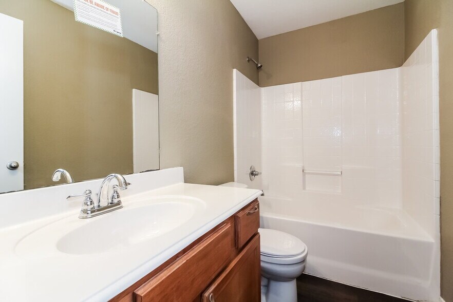 Building Photo - 408 Joyce Way