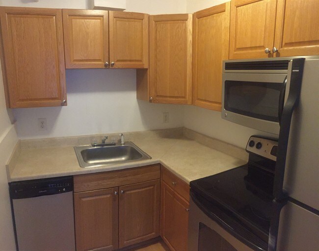 Building Photo - 119 St Laurence Rd