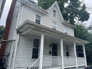 Building Photo - 343 E Orange St