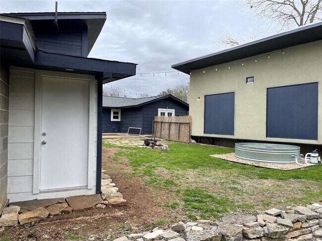 Building Photo - 4619 Jinx Ave