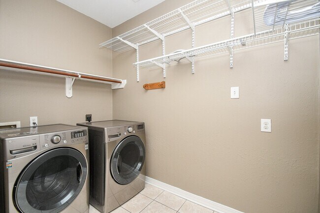 Building Photo - 3107 Pennywell Ln