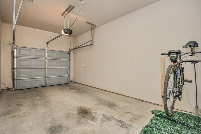 Building Photo - 1441 East St
