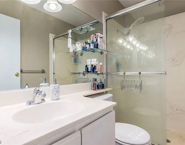 Building Photo - 104 Boysenberry Ln