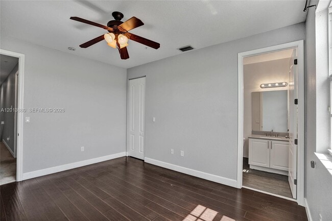Building Photo - 808 SW 147th Ave