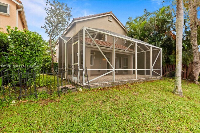 Building Photo - 237 NW 100th Ave