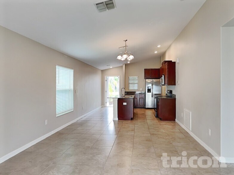 Building Photo - 10026 RoseMary Leaf Ln