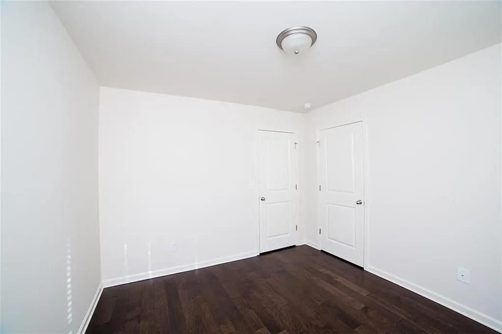 Building Photo - 5570 Lightheart Ct