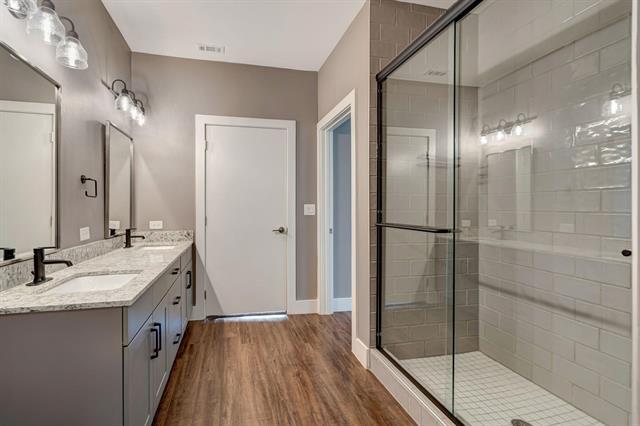 Building Photo - 3517 Windhaven Pkwy