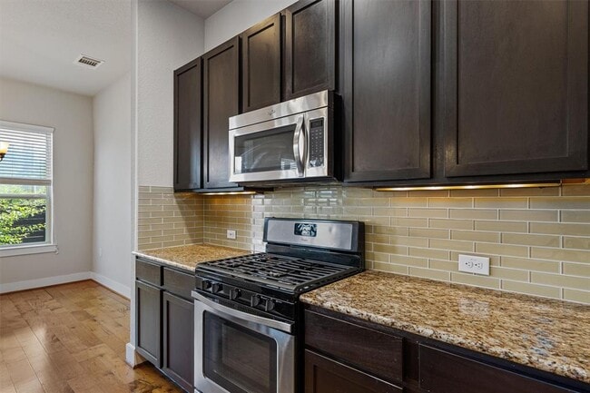 Building Photo - 9301 Cardinals Nest Ln