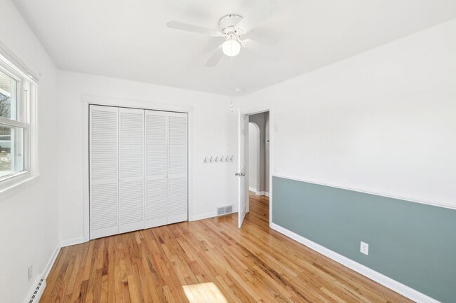 Building Photo - Updated 4-Bed 2-Bath SF Home with Lake Views & Great Entertaining Space in Monona