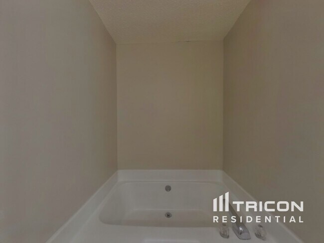 Building Photo - 7920 Cadmium Ct