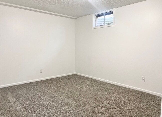 Building Photo - Italian Estates Property Management