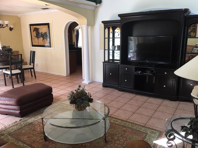 Building Photo - 1760 Shoreside Cir