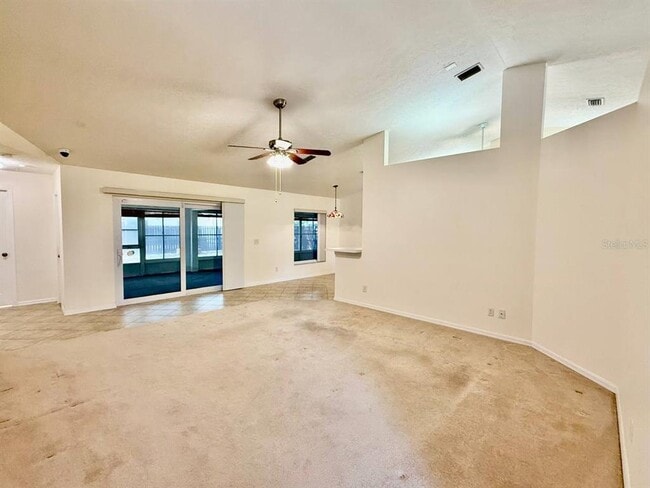 Building Photo - 9815 La Vonda St