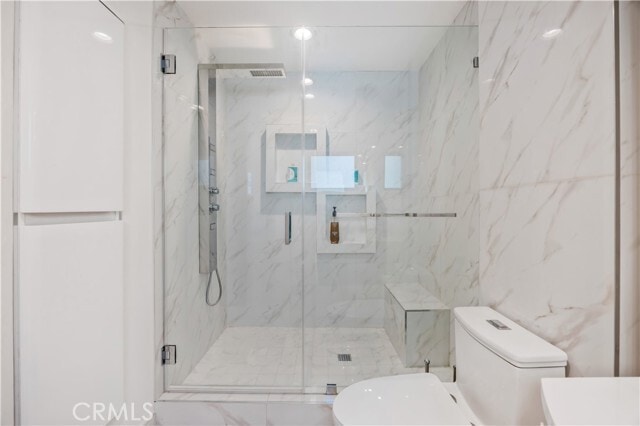 Building Photo - 332 Avenue E