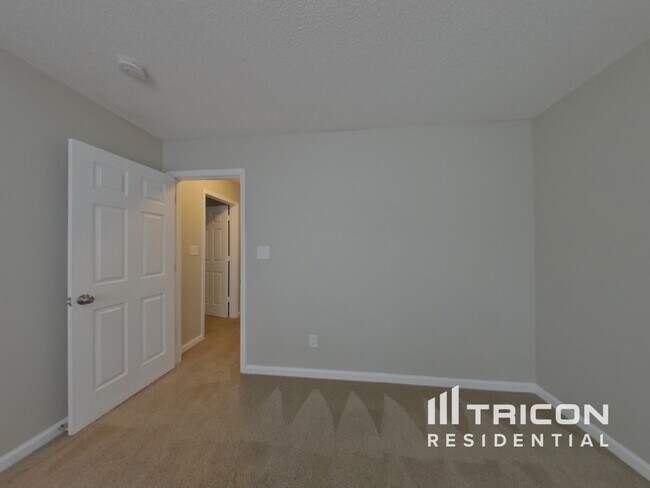 Building Photo - 3709 Bentley Pl
