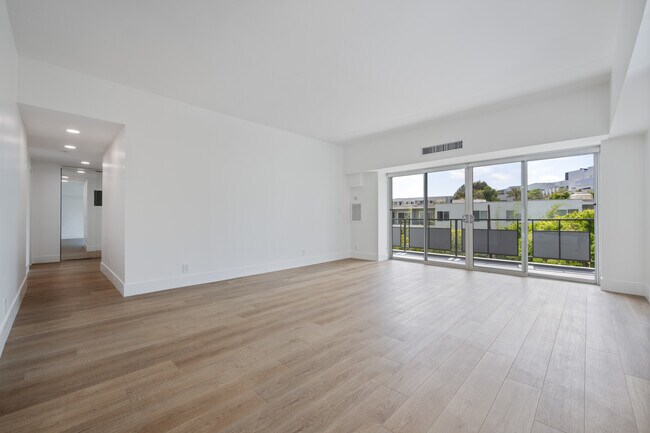 Living Room - 1155 N La Cienega Blvd