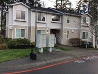 Building Photo - 2800 SE 8th St