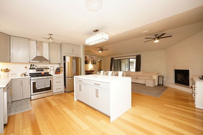 Building Photo - Great Location in Niceville