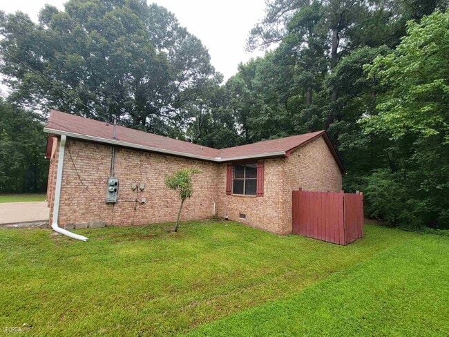 Building Photo - 5924 N Castlegate Dr