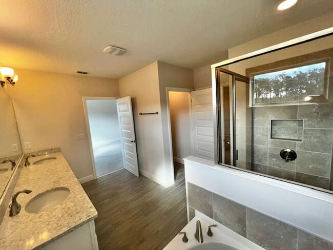 Building Photo - SPECTACULAR MODERN HOME!!Relaxing water views- MOVE IN September 2026-2 story 4 bed 3.5 bath HM i...