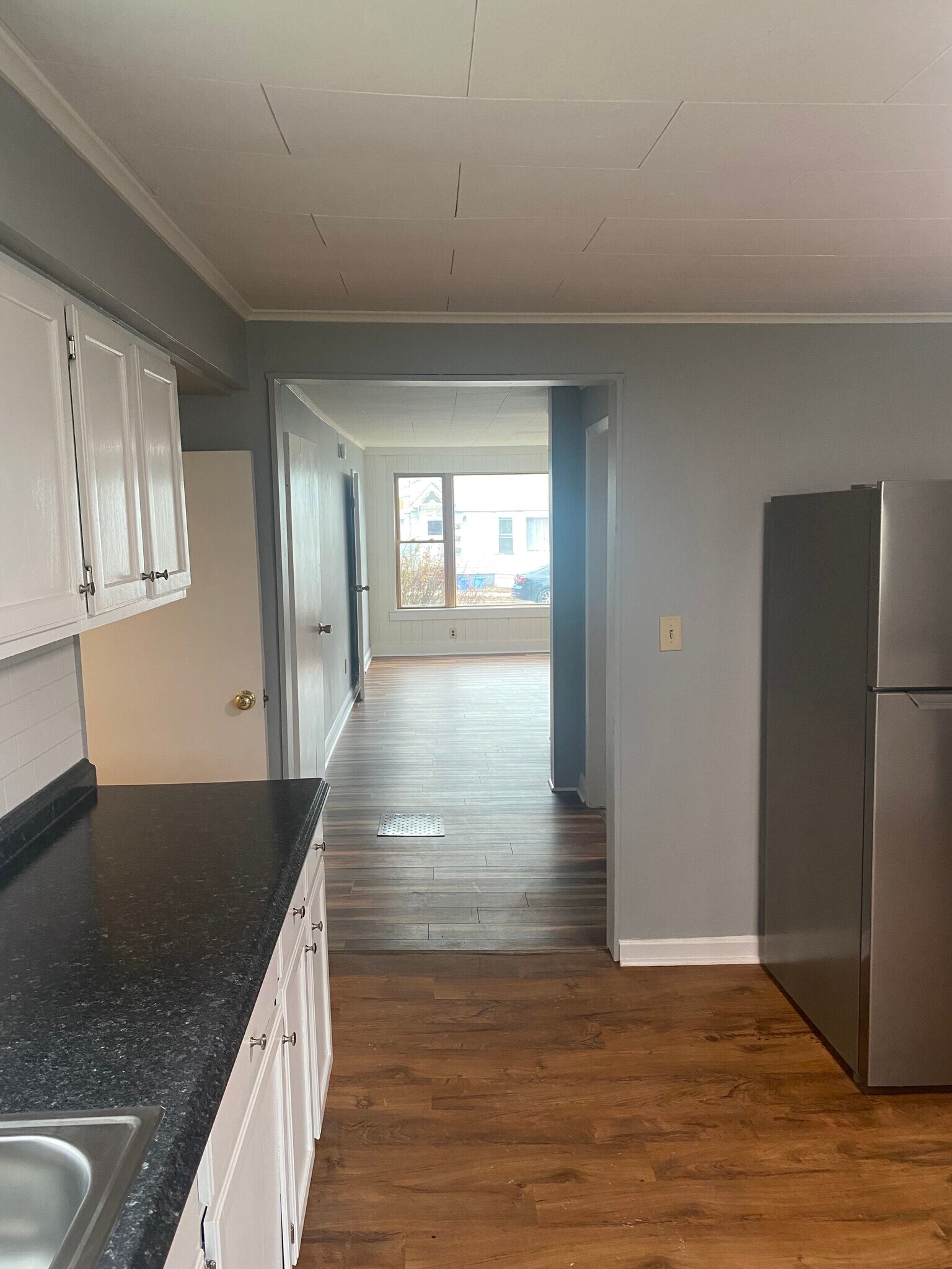 kitchen to living room - 49 Chase St
