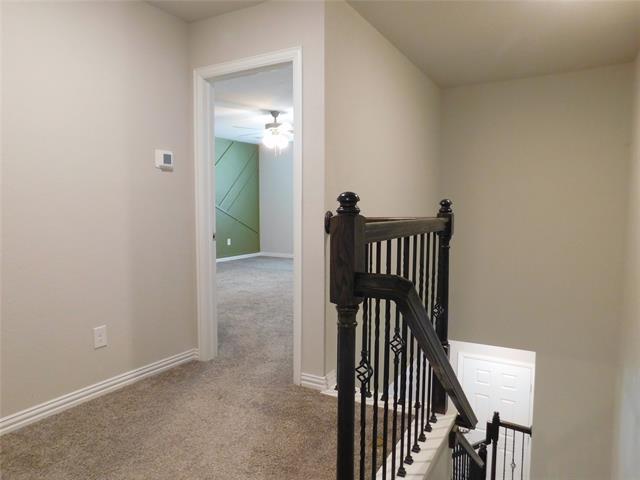 Building Photo - 2229 Davenport Dr