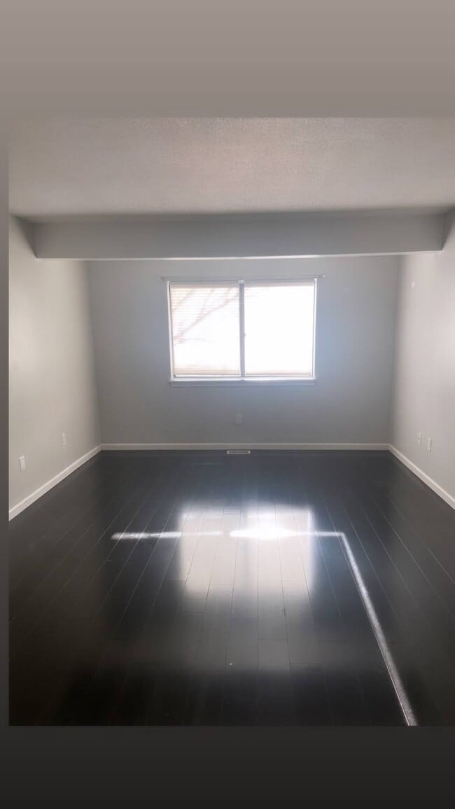 Building Photo - 422 Cypress Rd