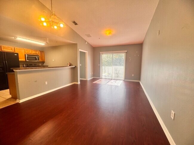 Building Photo - 6984 Ortega Woods Dr
