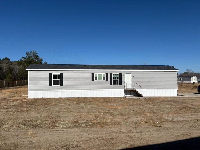 Building Photo - Liberty Pines Mobile Home Community, Raeford, NC