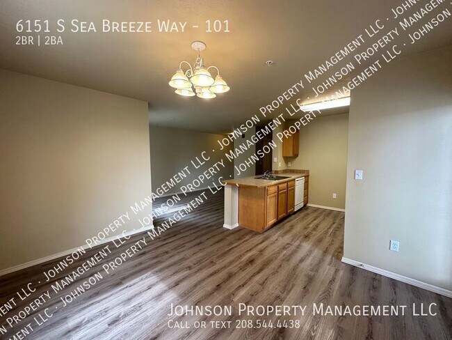 Building Photo - 6151 S Sea Breeze Way
