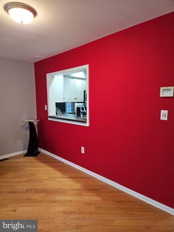 Building Photo - 45 Coriander Dr