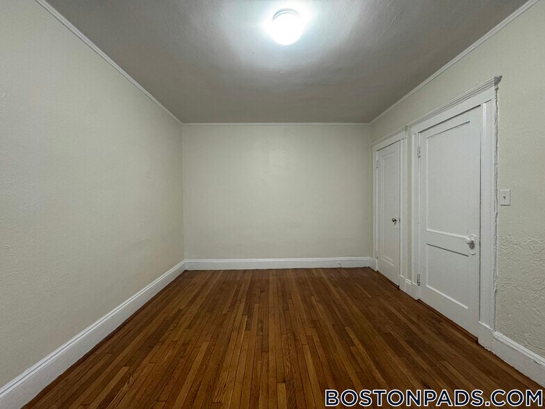 Building Photo - 1167 Boylston St