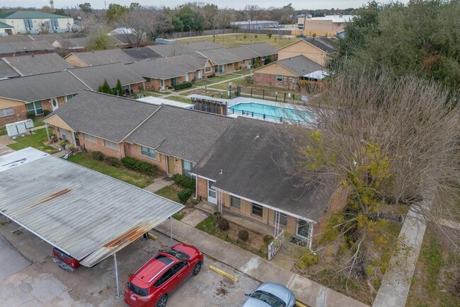 Building Photo - 3340 Burke Rd