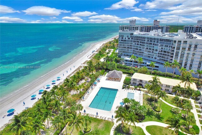 Building Photo - 881 Ocean Dr