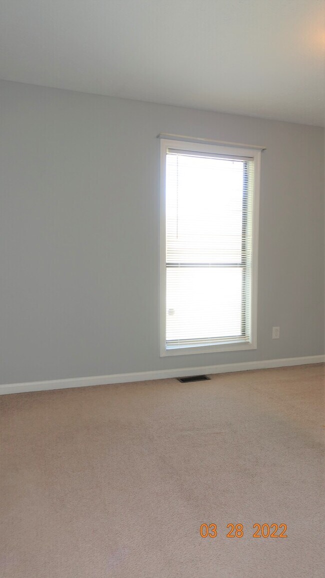 Building Photo - 5725 Aftonshire Dr