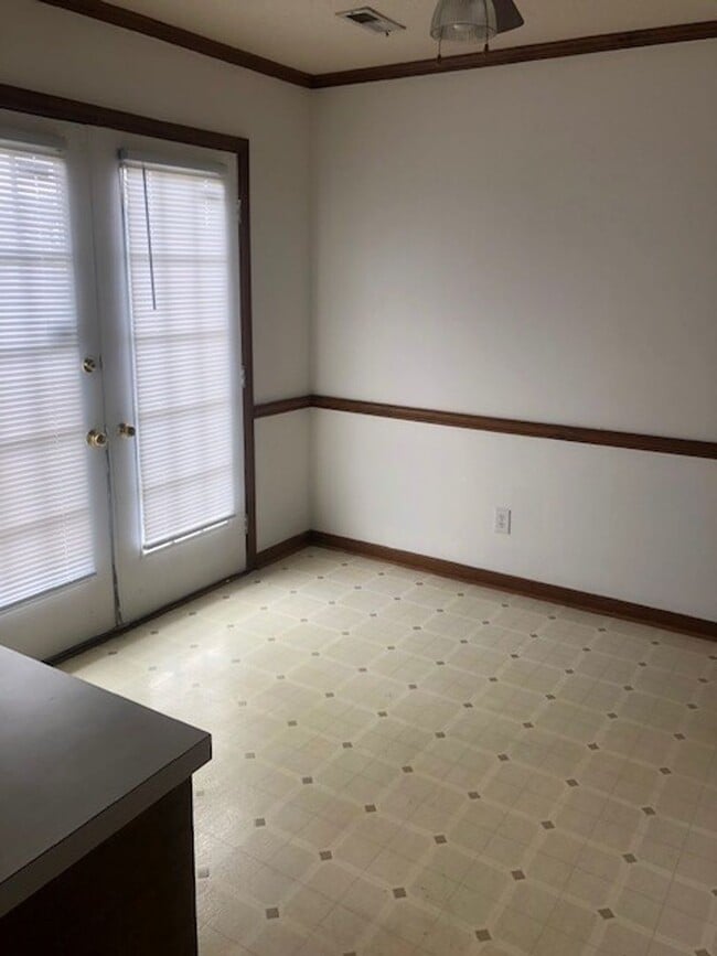 Building Photo - COMING SOON in Sheraton Village