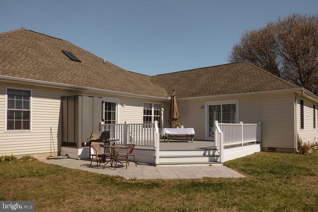 Building Photo - 42 Deerfield Ln