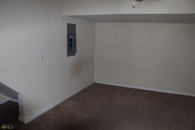 Building Photo - 6008 Creekerton Blvd