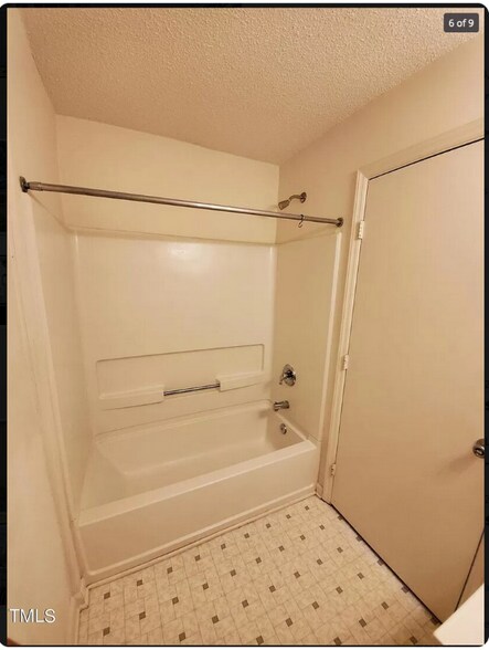 Building Photo - 1420 Collegiate Cir