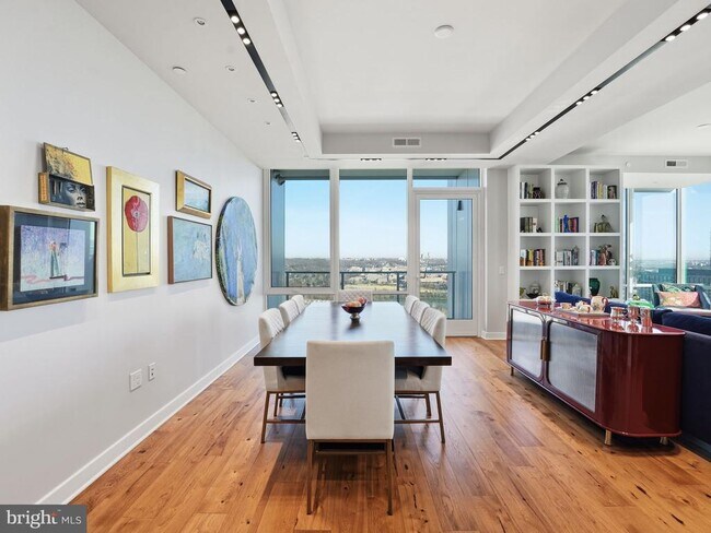 Building Photo - 1781 N Pierce St