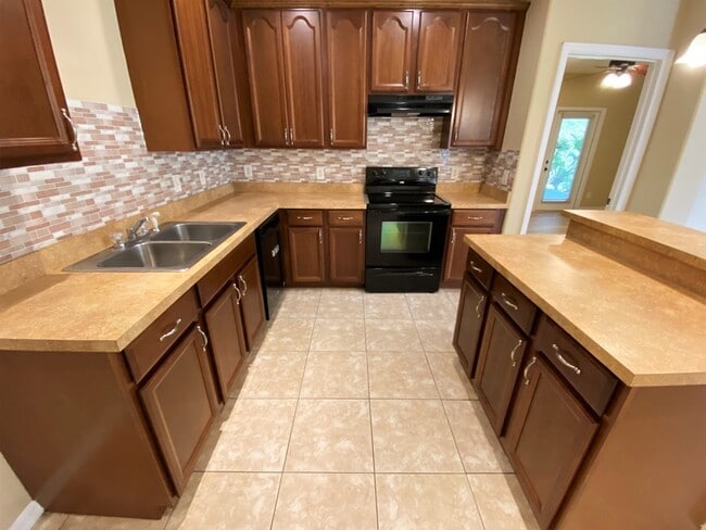 Building Photo - 5557 Gelato Dr